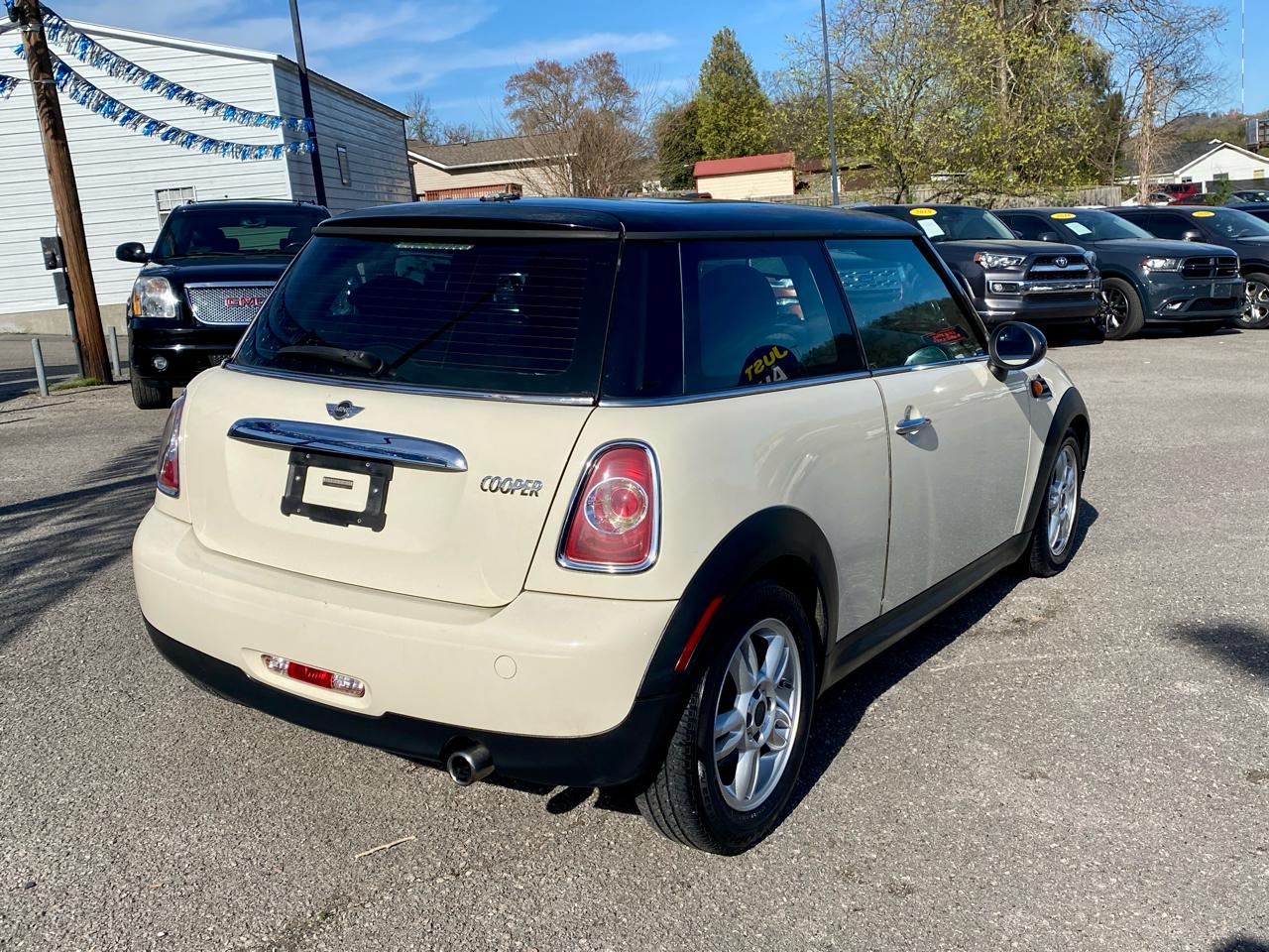 MINI Cooper Hardtop 2dr Cpe 2013