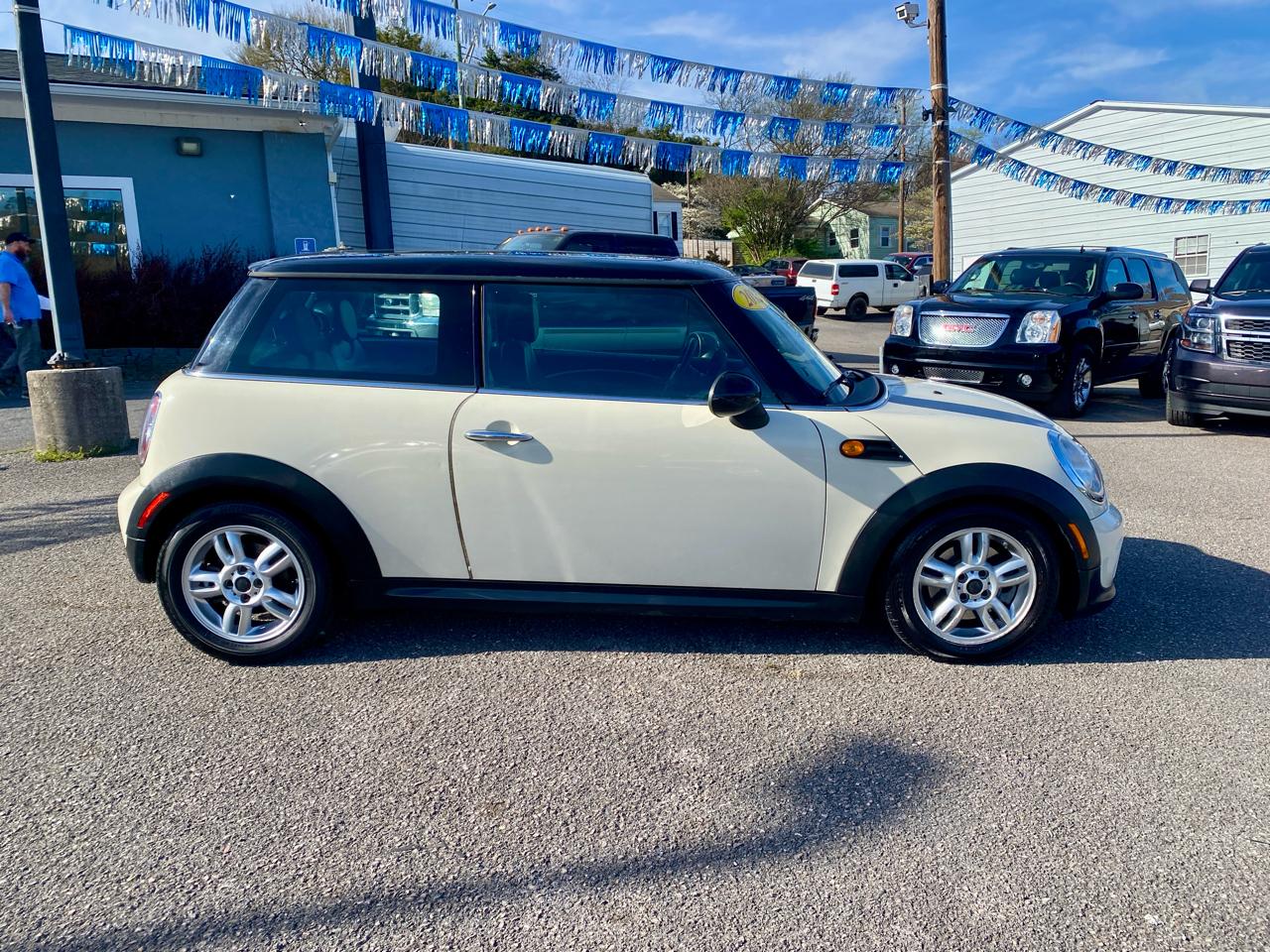 MINI Cooper Hardtop 2dr Cpe 2013
