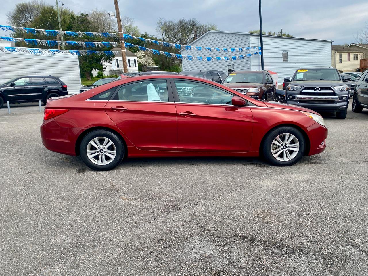 Hyundai Sonata 4dr Sdn 2.4L Auto GLS 2011