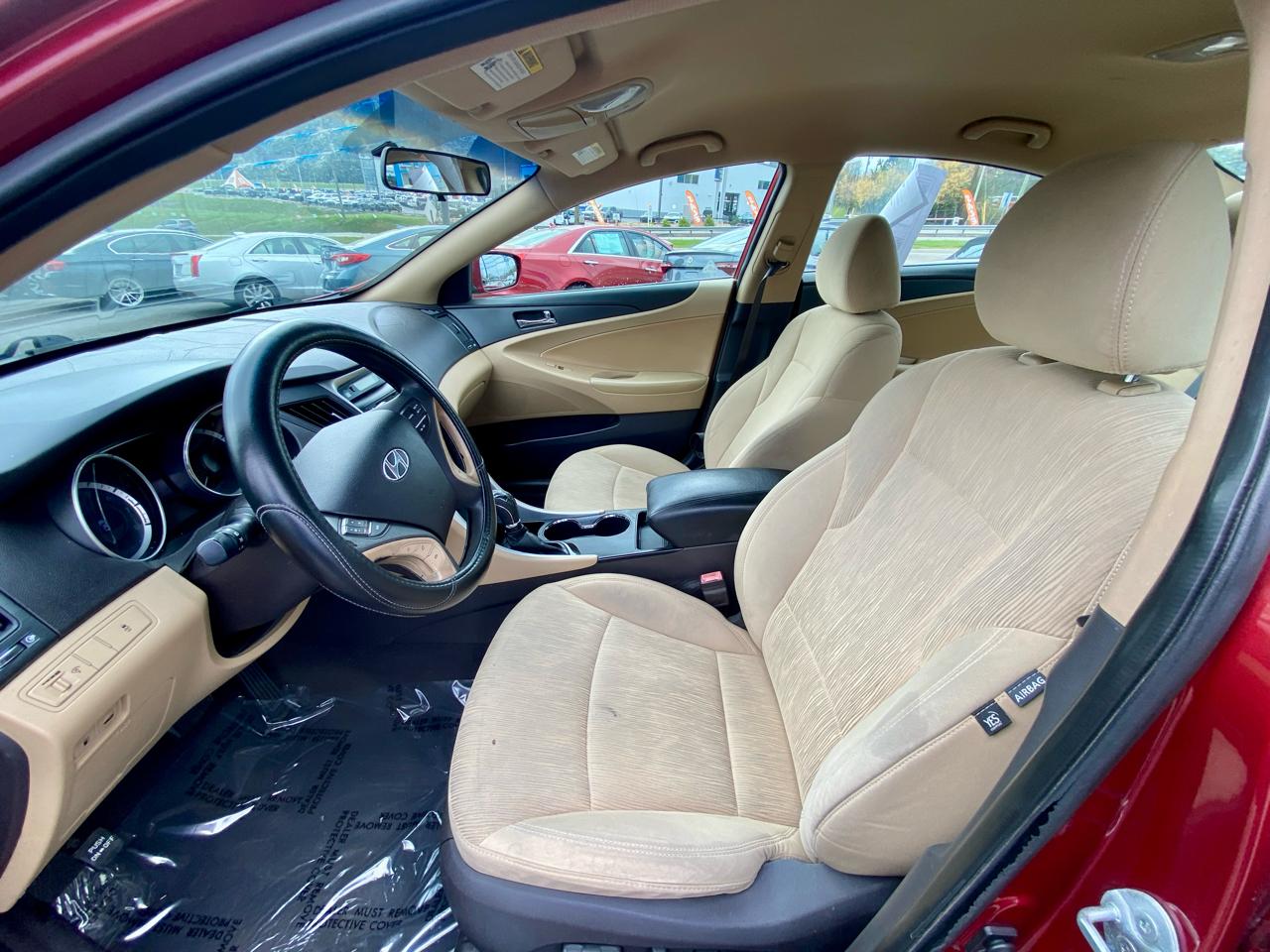 Hyundai Sonata 4dr Sdn 2.4L Auto GLS 2011