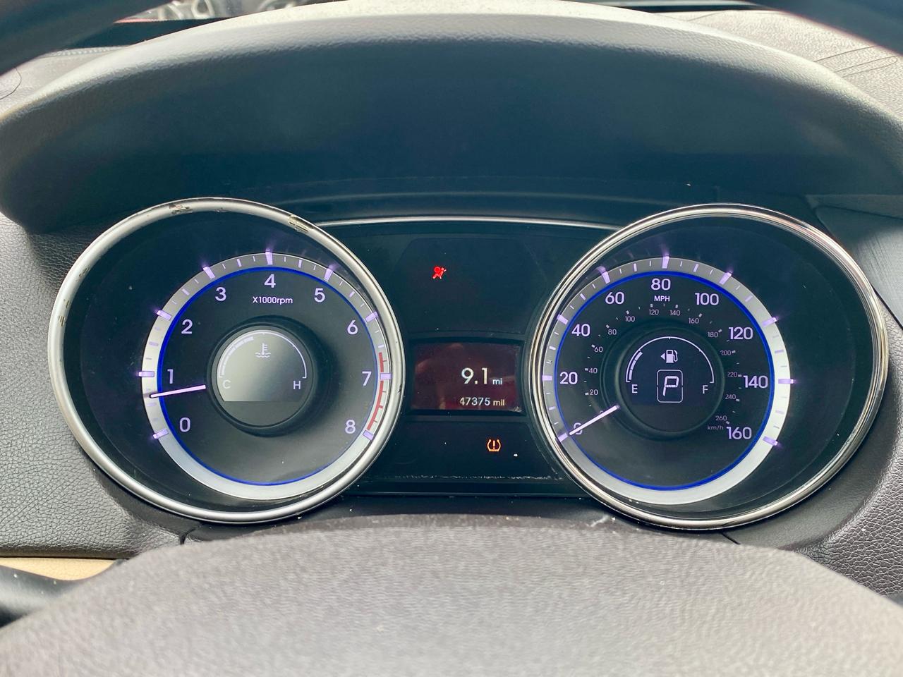 Hyundai Sonata 4dr Sdn 2.4L Auto GLS 2011