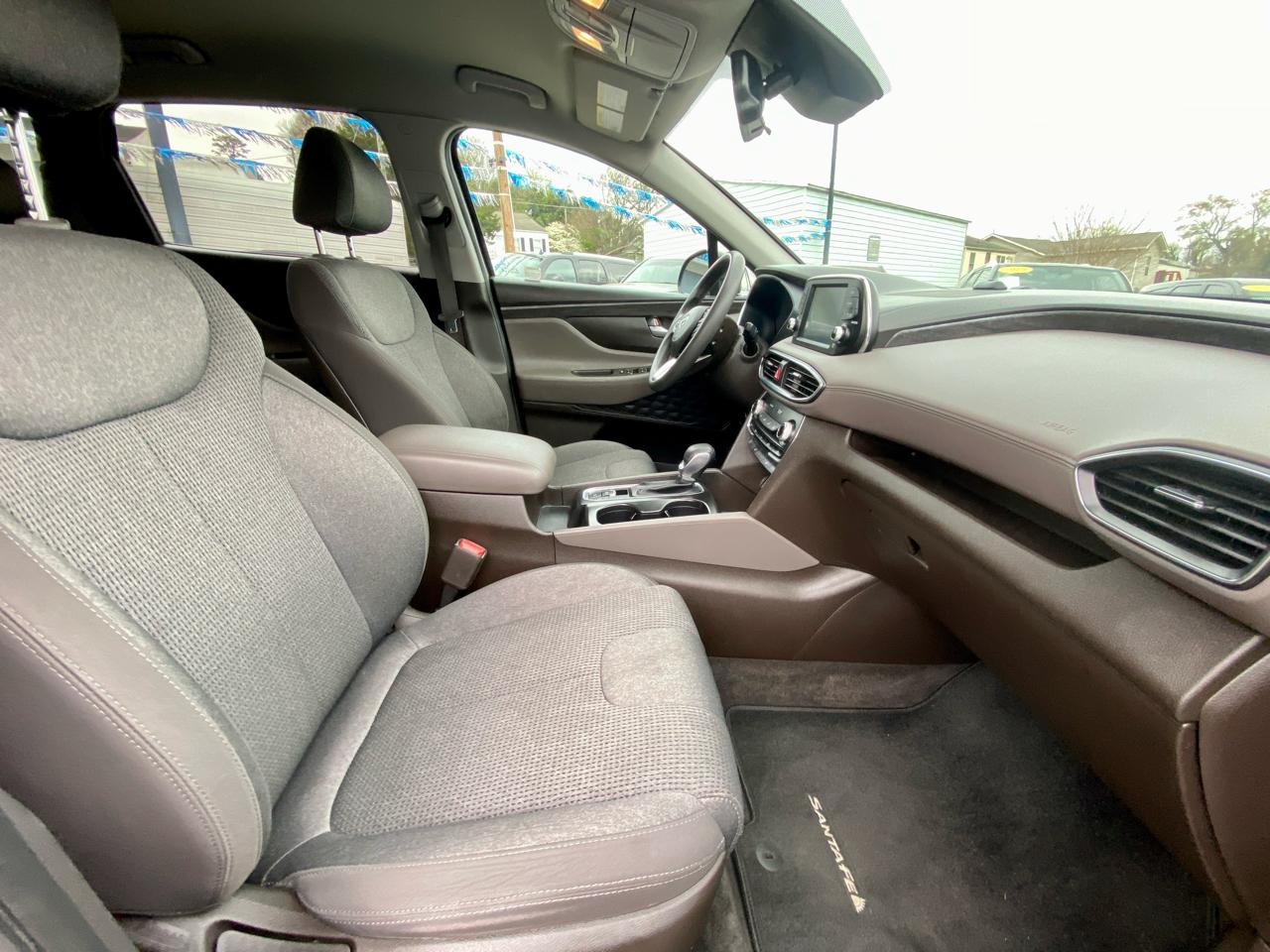 Hyundai Santa Fe SEL 2.4L Auto FWD 2020