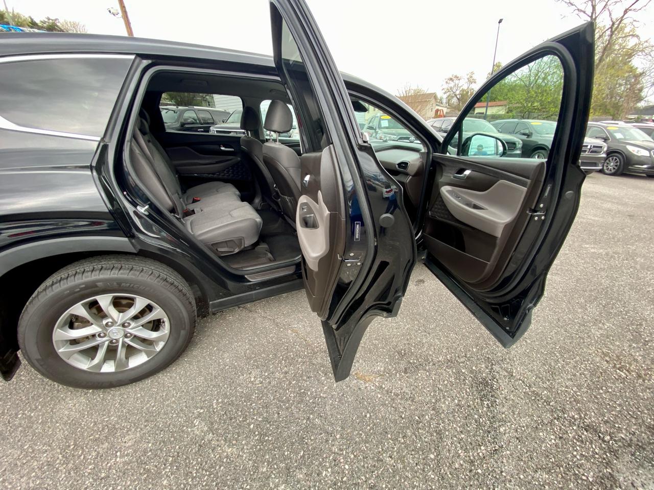 Hyundai Santa Fe SEL 2.4L Auto FWD 2020