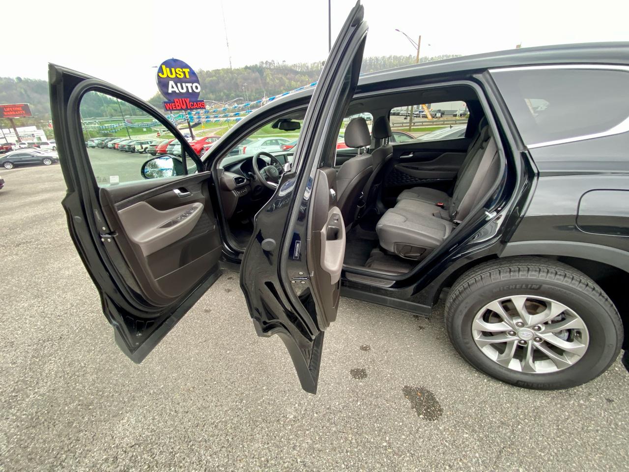 Hyundai Santa Fe SEL 2.4L Auto FWD 2020