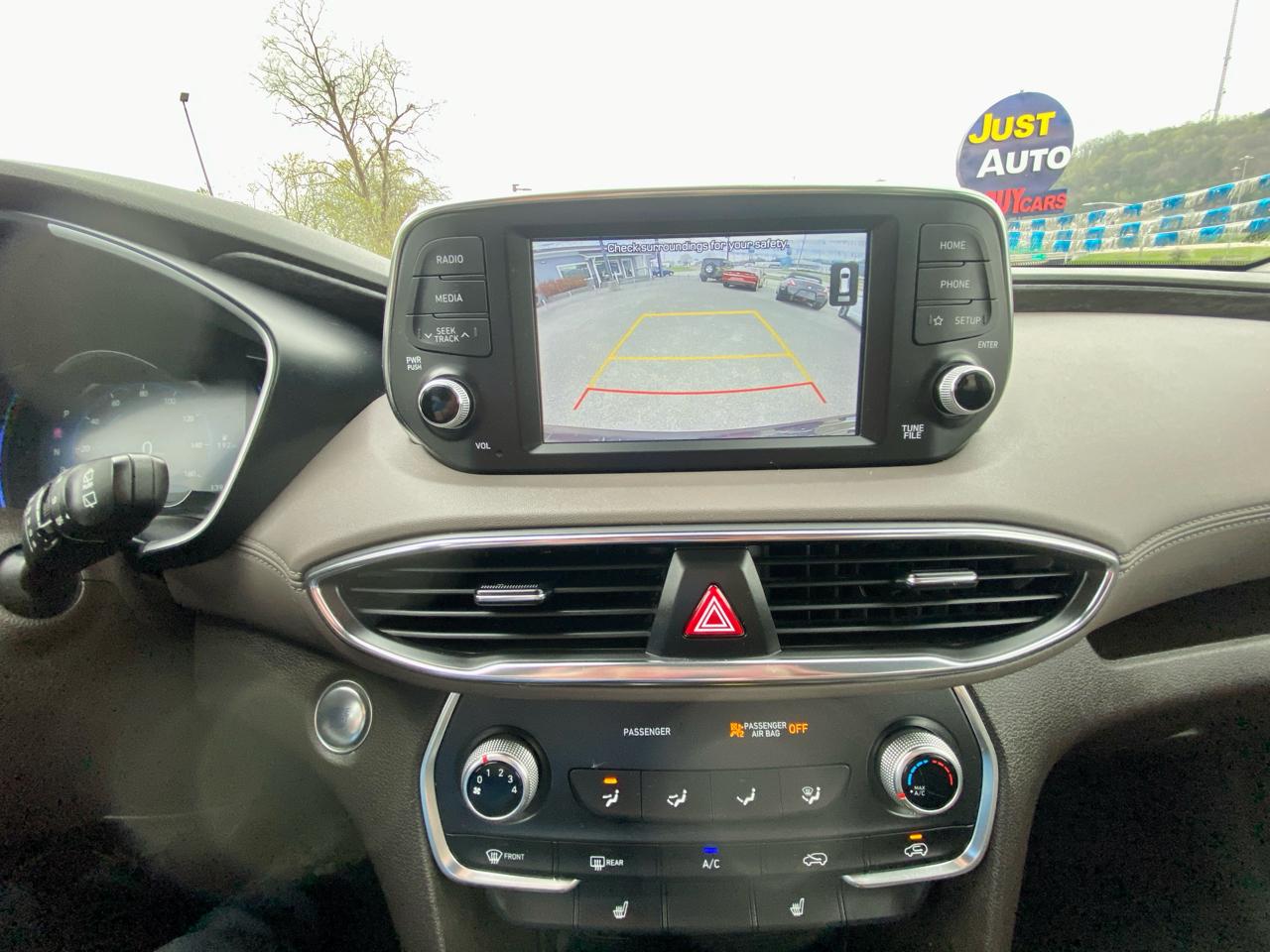 Hyundai Santa Fe SEL 2.4L Auto FWD 2020