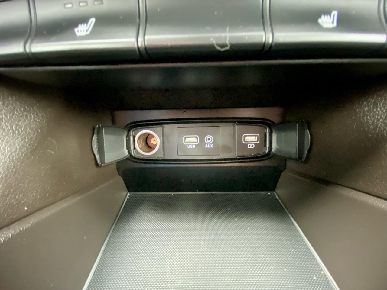 Hyundai Santa Fe SEL 2.4L Auto FWD 2020