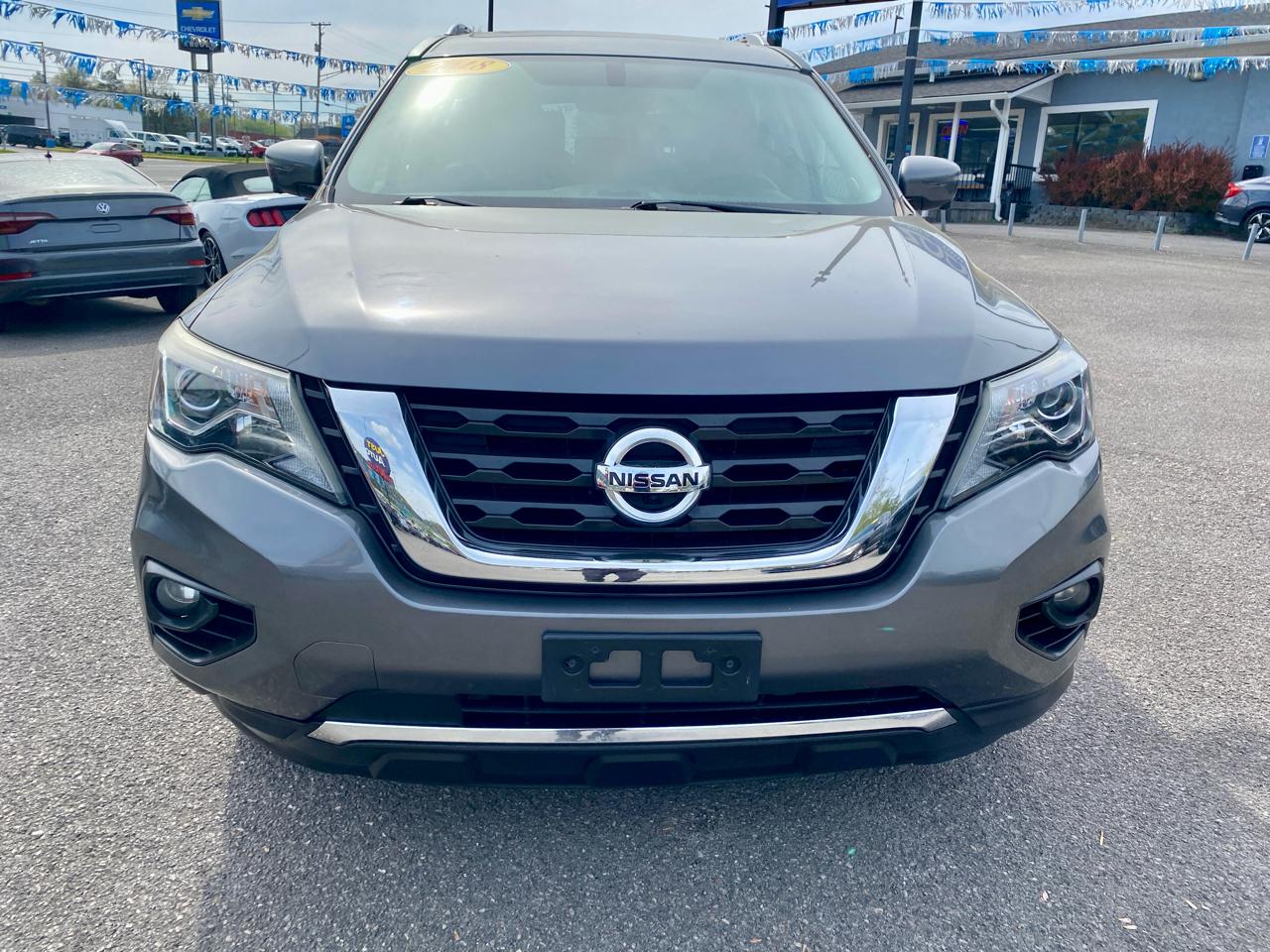 Nissan Pathfinder 4x4 Platinum 2018