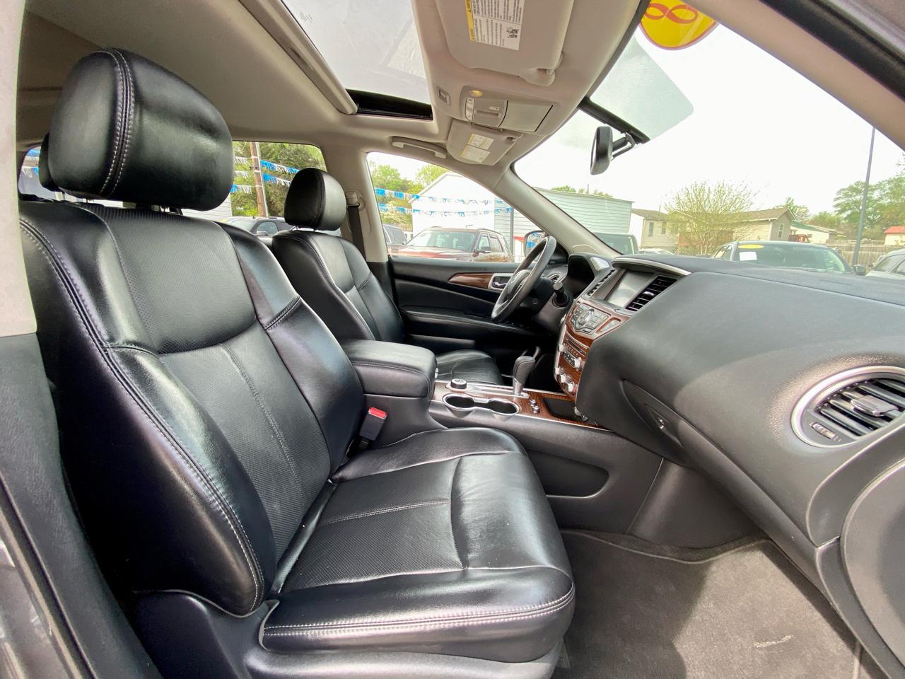 Nissan Pathfinder 4x4 Platinum 2018