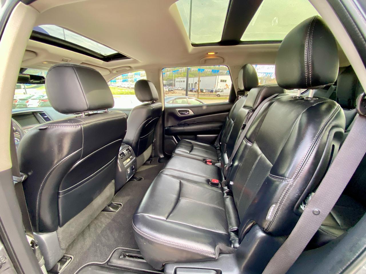 Nissan Pathfinder 4x4 Platinum 2018