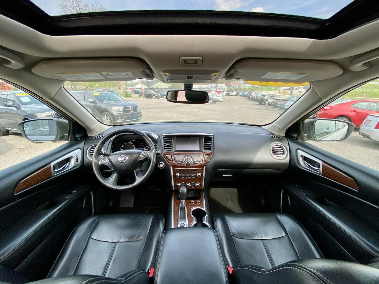 Nissan Pathfinder 4x4 Platinum 2018