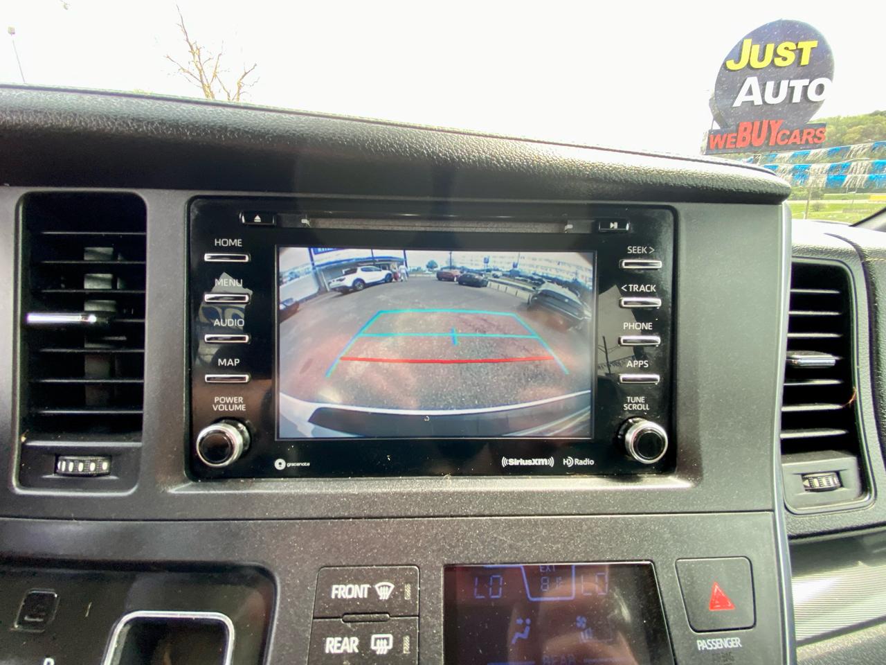 Toyota Sienna SE FWD 8-Passenger (Natl) 2019