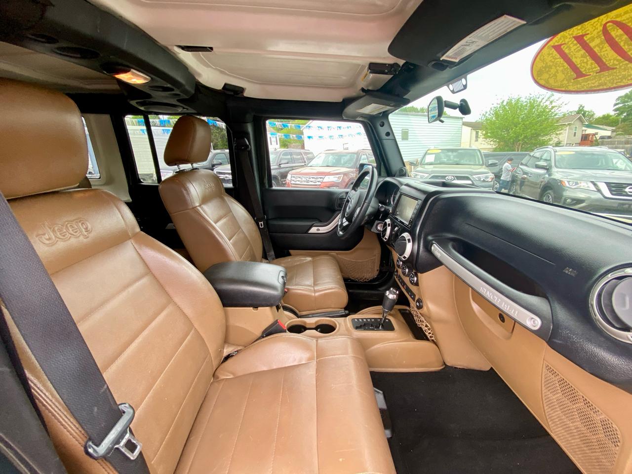 Jeep Wrangler Unlimited 4WD 4dr Rubicon 2011