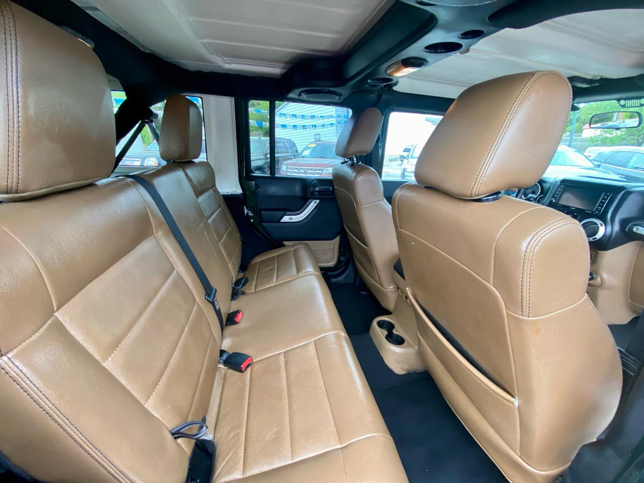 Jeep Wrangler Unlimited 4WD 4dr Rubicon 2011