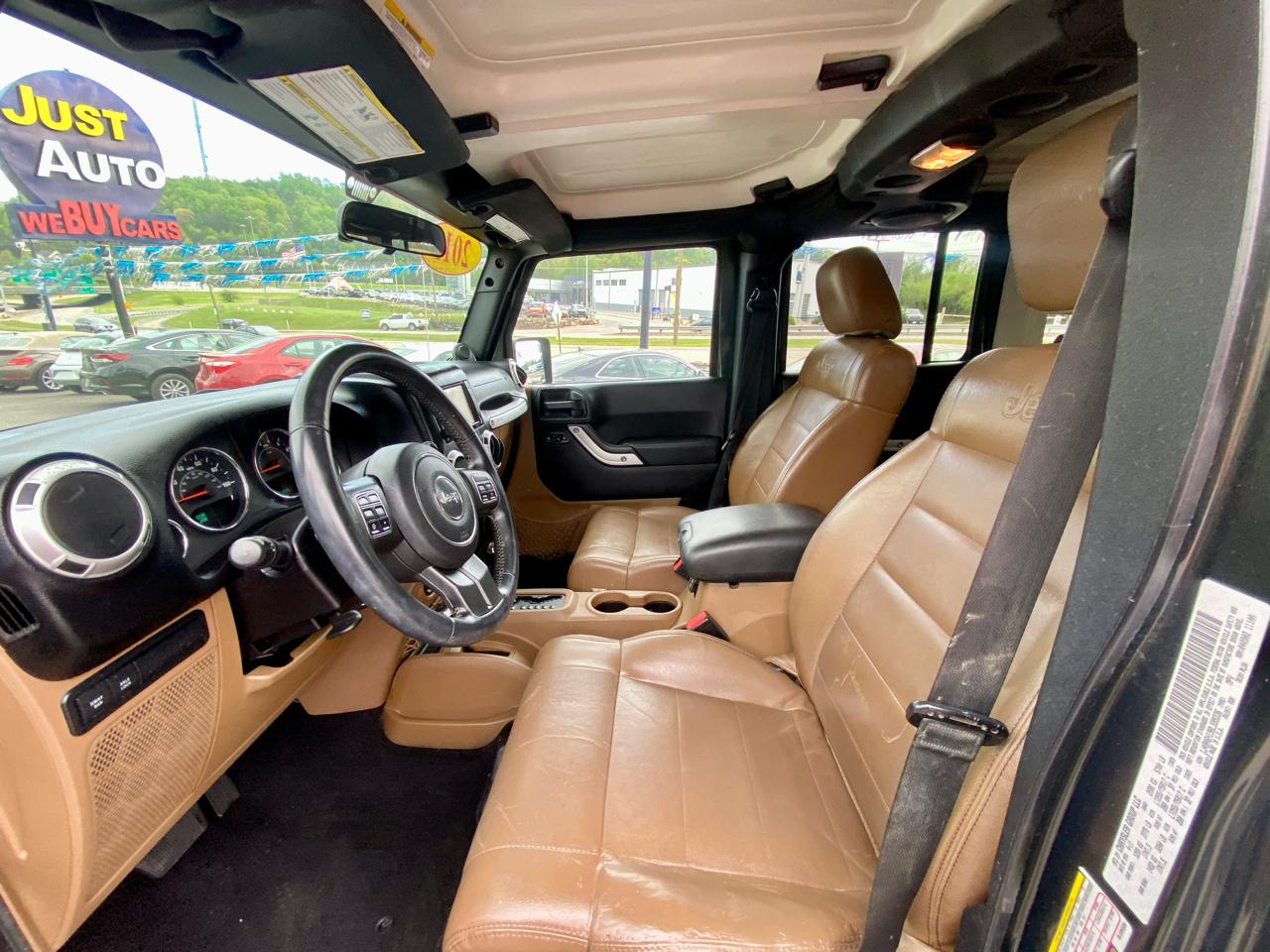 Jeep Wrangler Unlimited 4WD 4dr Rubicon 2011