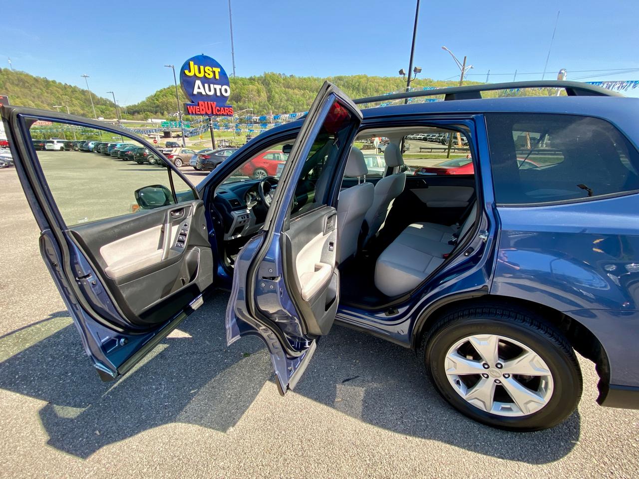 Subaru Forester 4dr Auto 2.5i Premium PZEV 2014