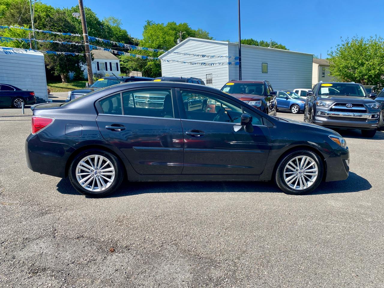 Subaru Impreza Sedan 4dr CVT 2.0i Premium 2015