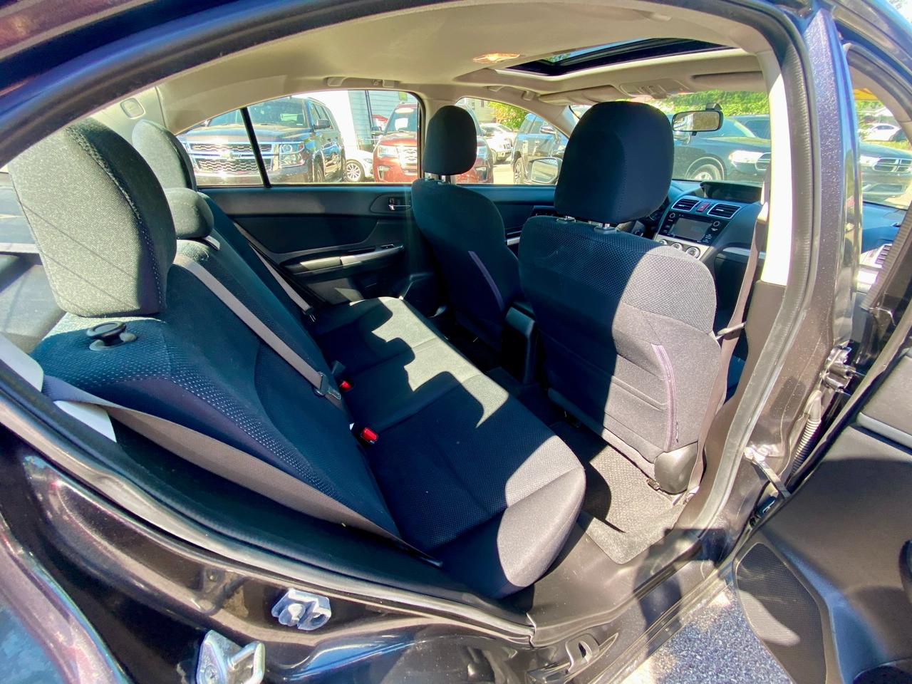 Subaru Impreza Sedan 4dr CVT 2.0i Premium 2015