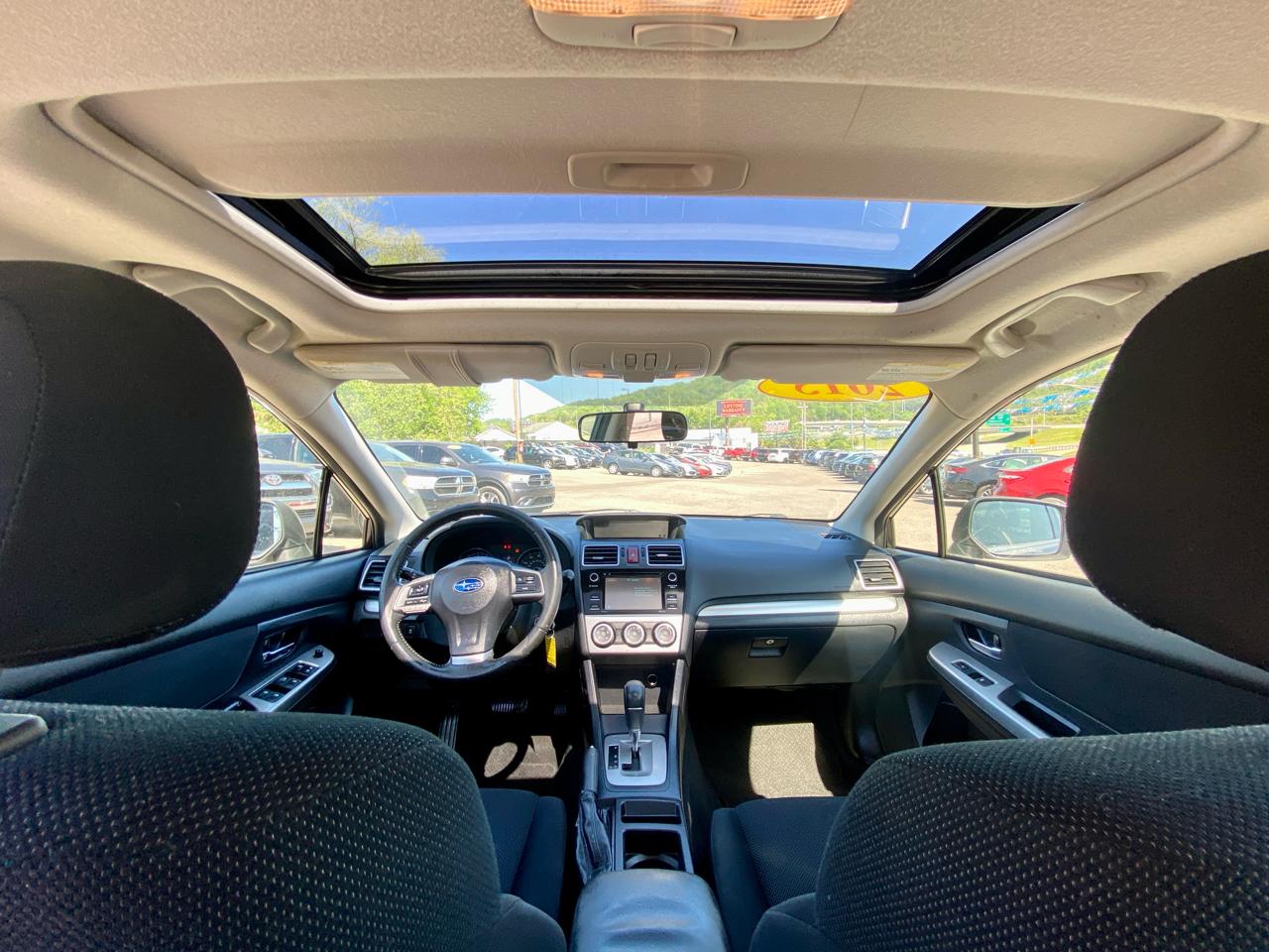 Subaru Impreza Sedan 4dr CVT 2.0i Premium 2015