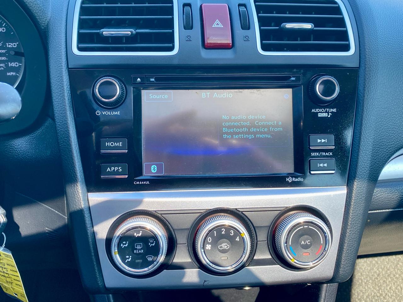 Subaru Impreza Sedan 4dr CVT 2.0i Premium 2015