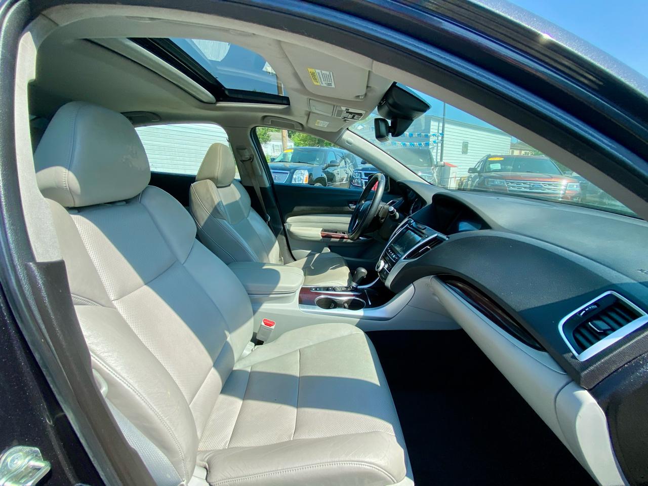 Acura TLX 4dr Sdn FWD Tech 2016