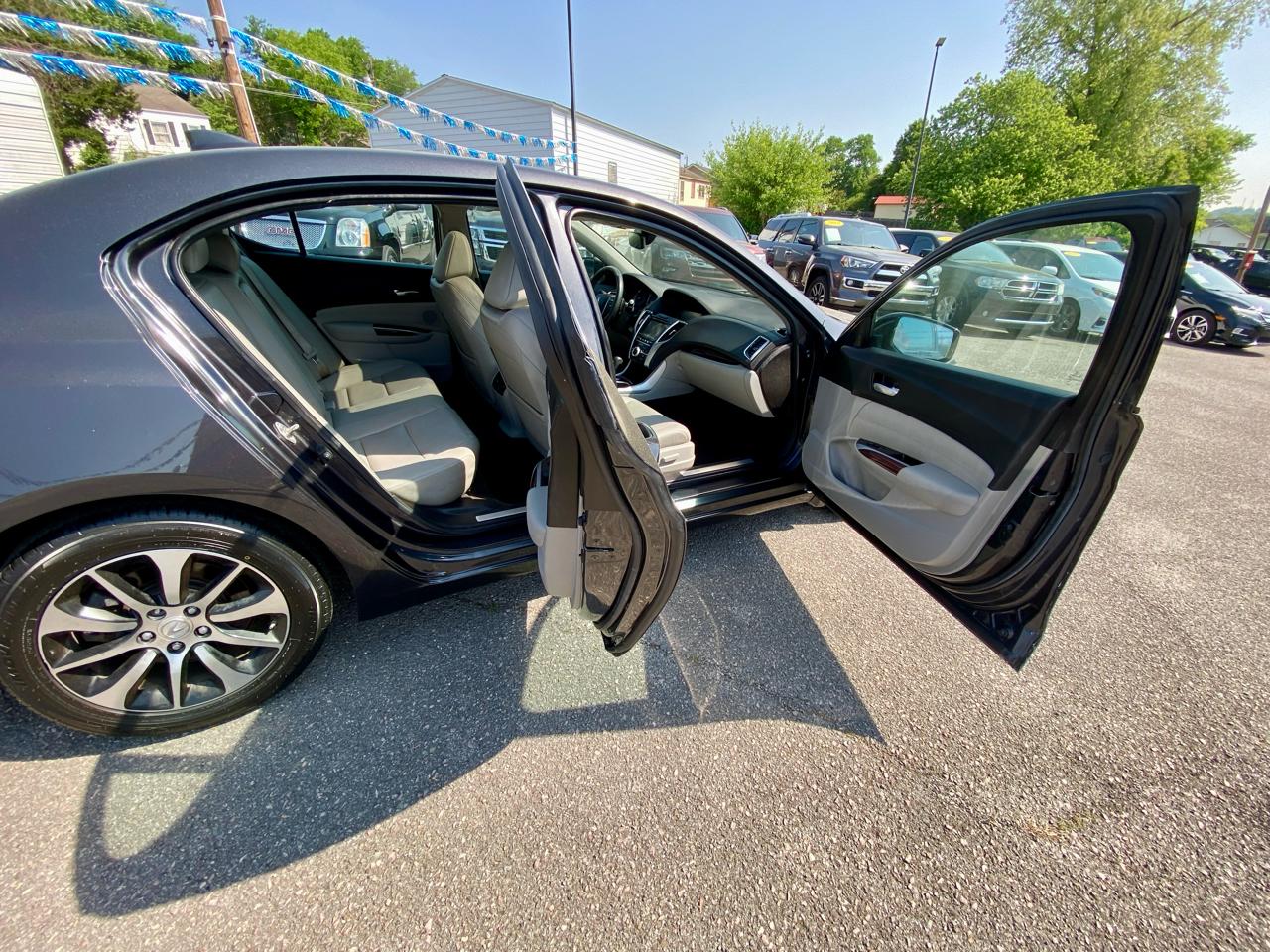 Acura TLX 4dr Sdn FWD Tech 2016