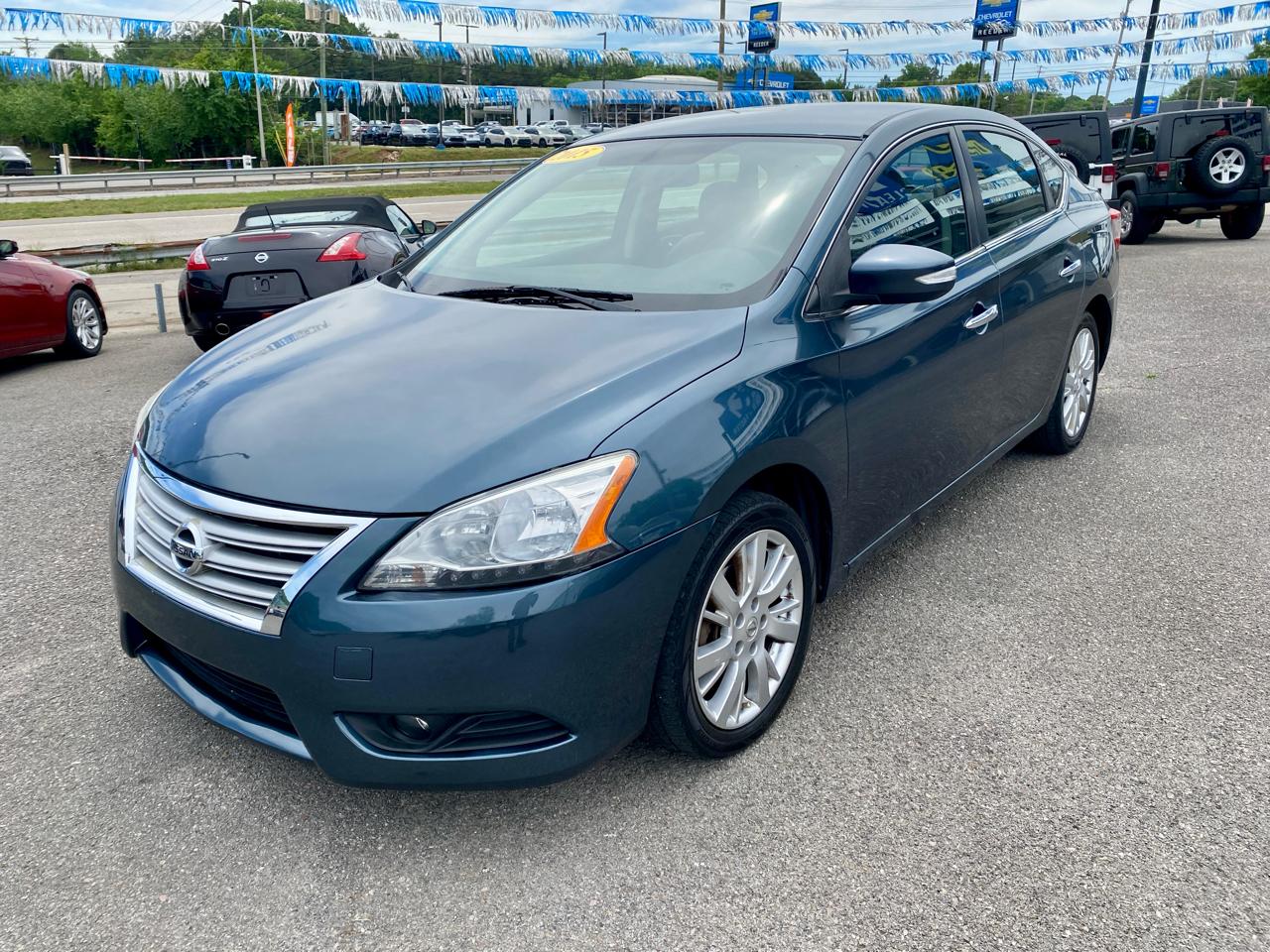 Nissan Sentra 4dr Sdn I4 CVT SL 2015