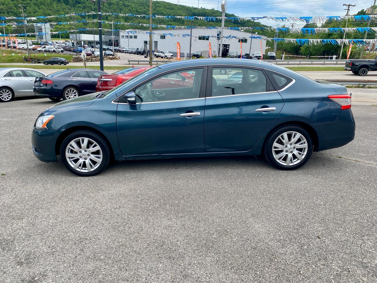 Nissan Sentra 4dr Sdn I4 CVT SL 2015