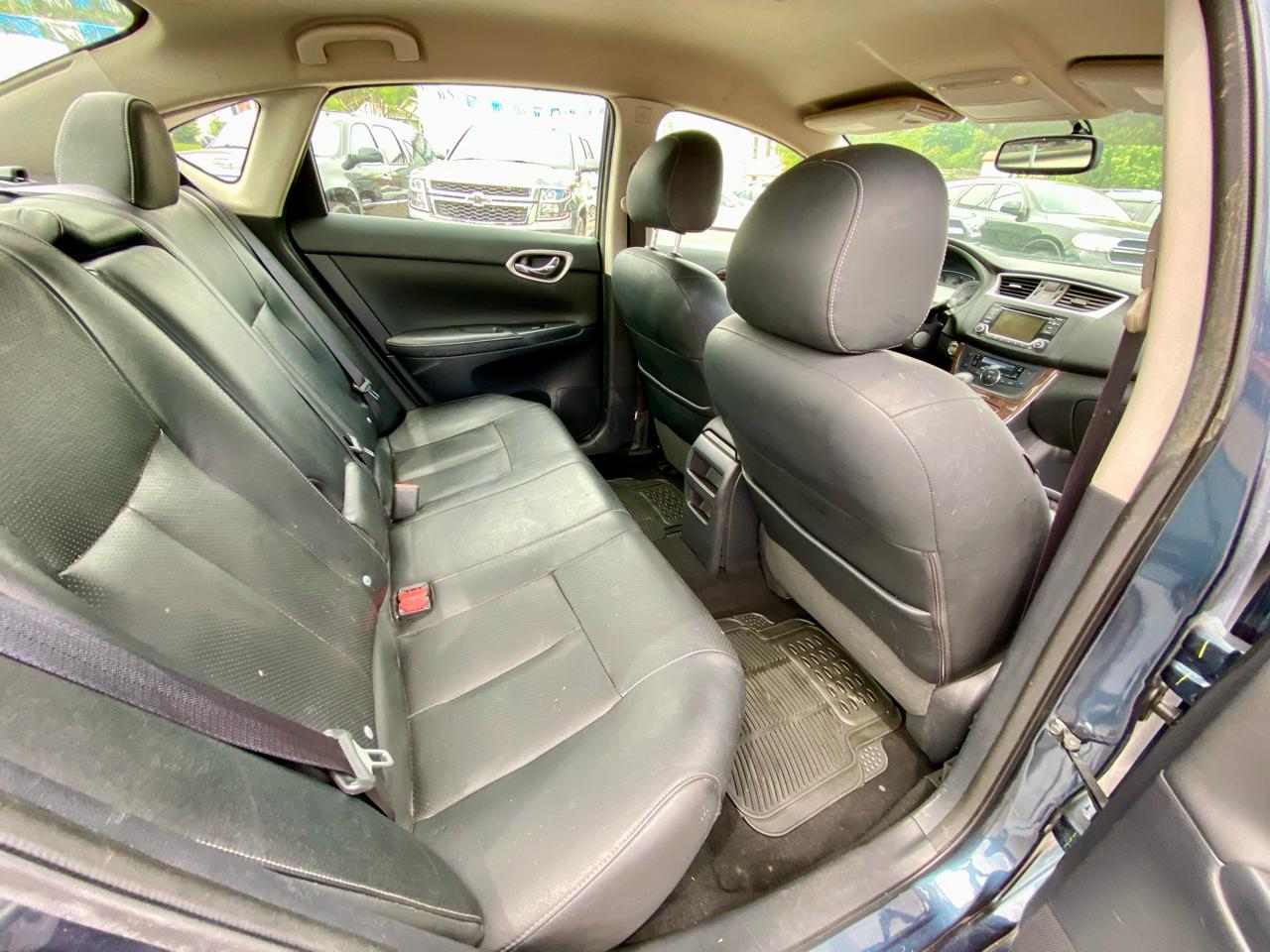 Nissan Sentra 4dr Sdn I4 CVT SL 2015