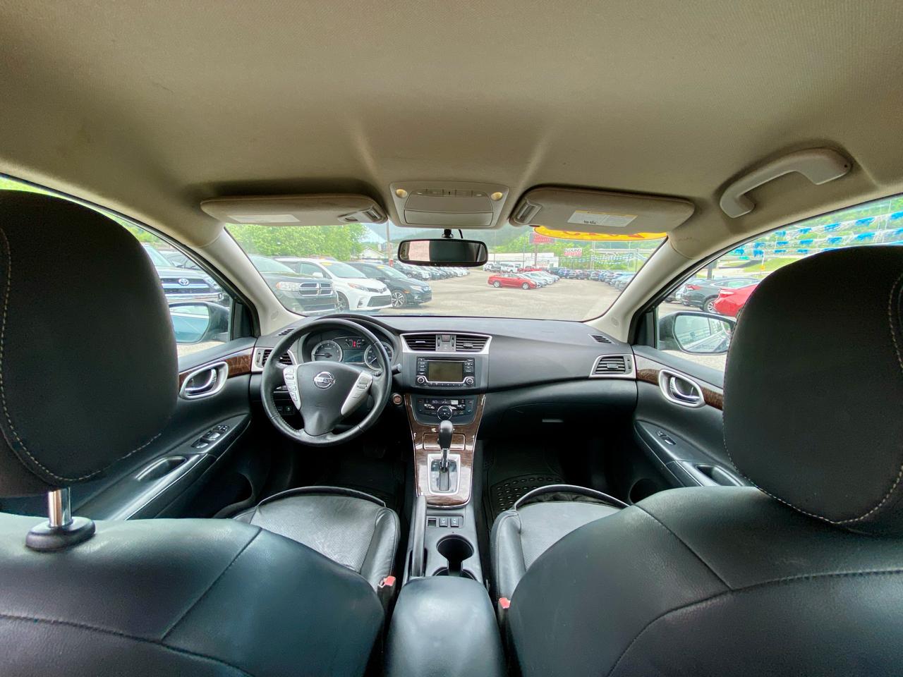 Nissan Sentra 4dr Sdn I4 CVT SL 2015