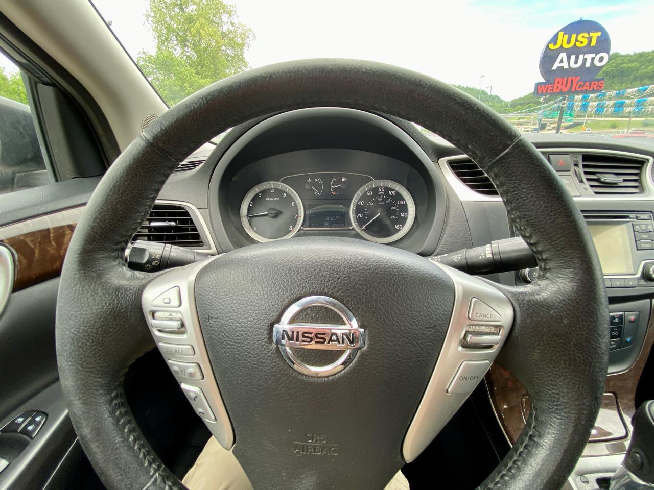 Nissan Sentra 4dr Sdn I4 CVT SL 2015