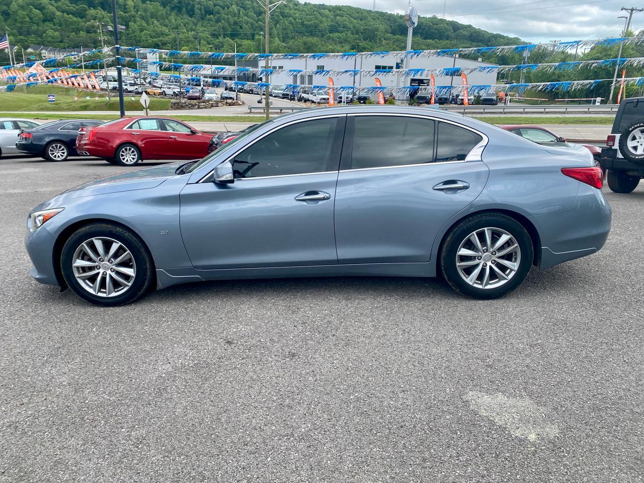 Infiniti Q50 4dr Sdn RWD 2014