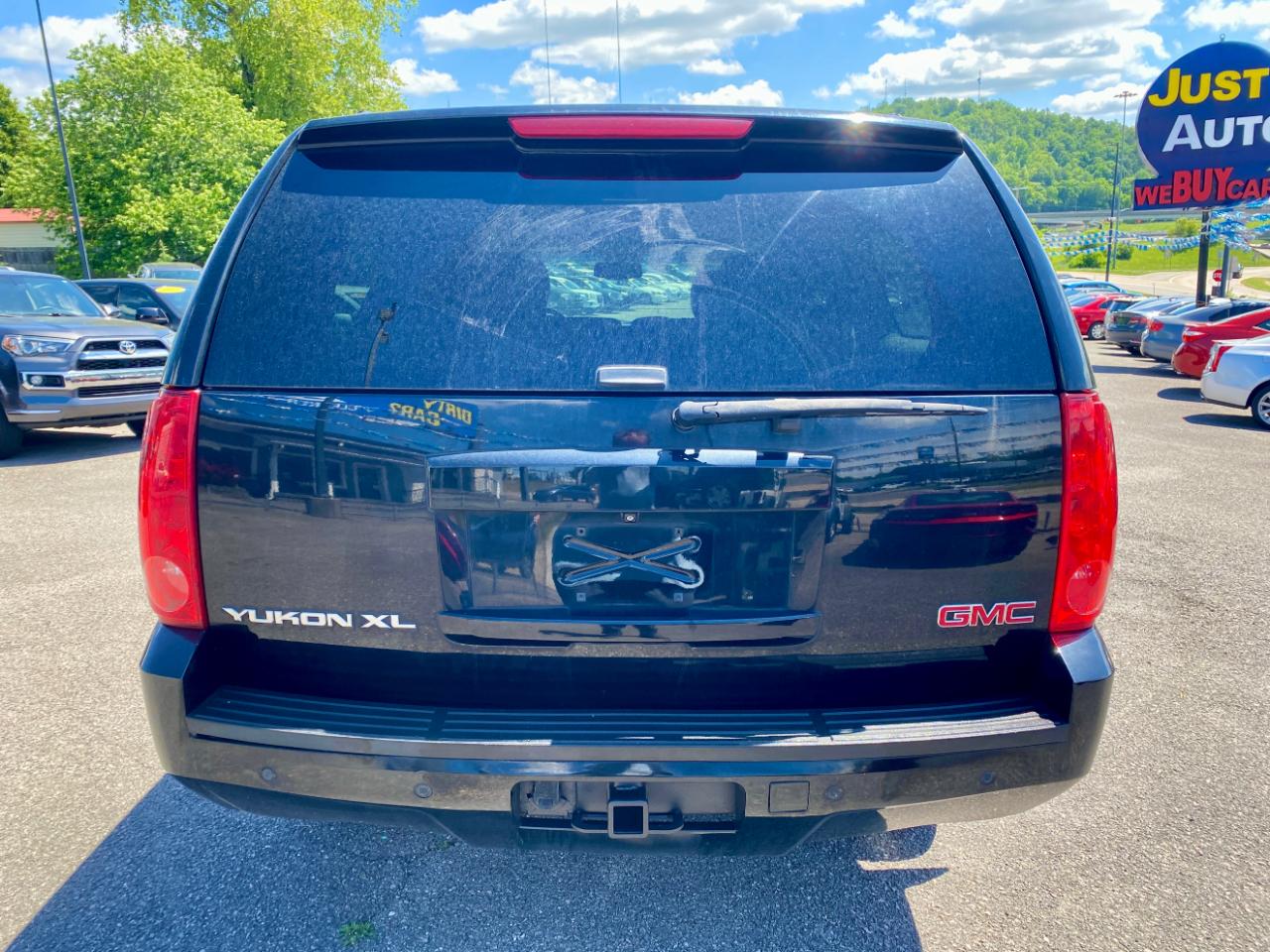 GMC Yukon XL 4WD 4dr 1500 SLT 2014