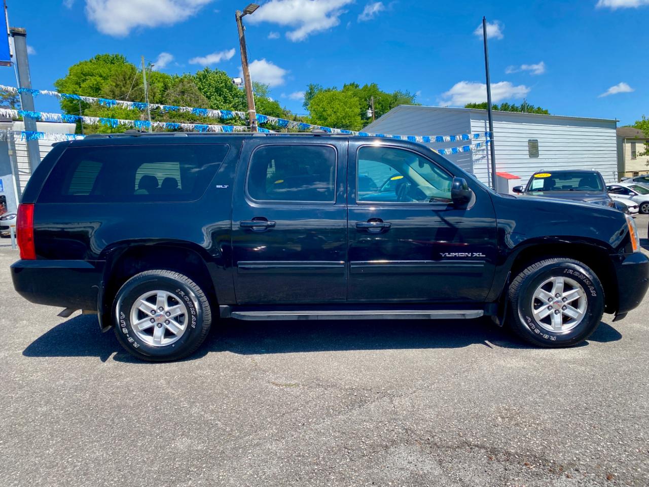 GMC Yukon XL 4WD 4dr 1500 SLT 2014