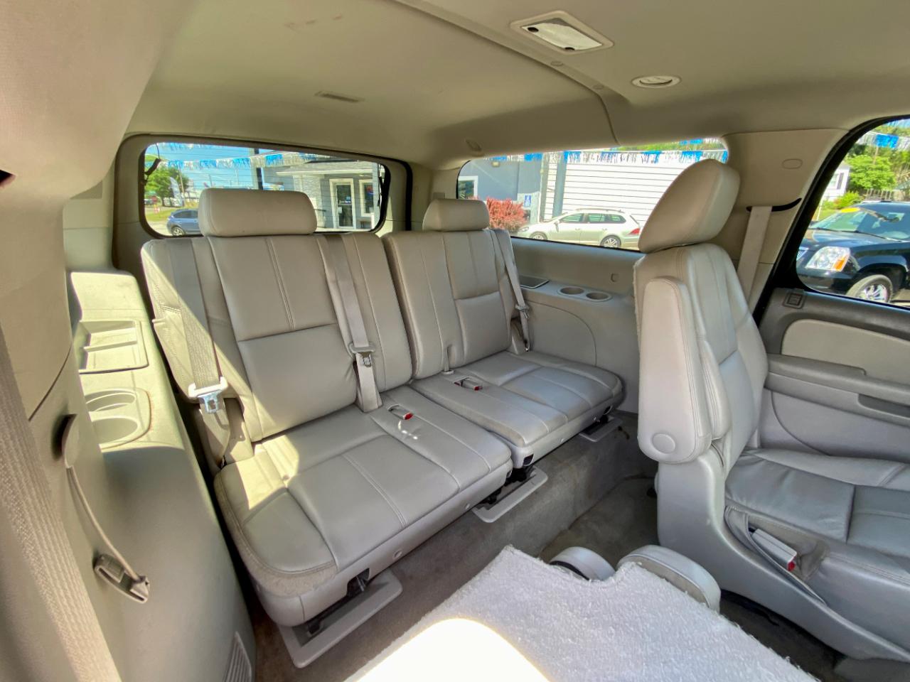 GMC Yukon XL 4WD 4dr 1500 SLT 2014