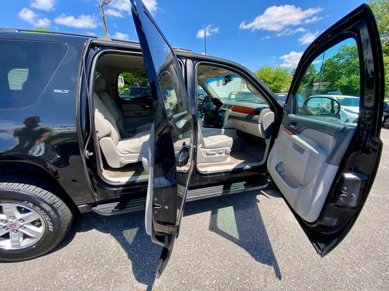 GMC Yukon XL 4WD 4dr 1500 SLT 2014