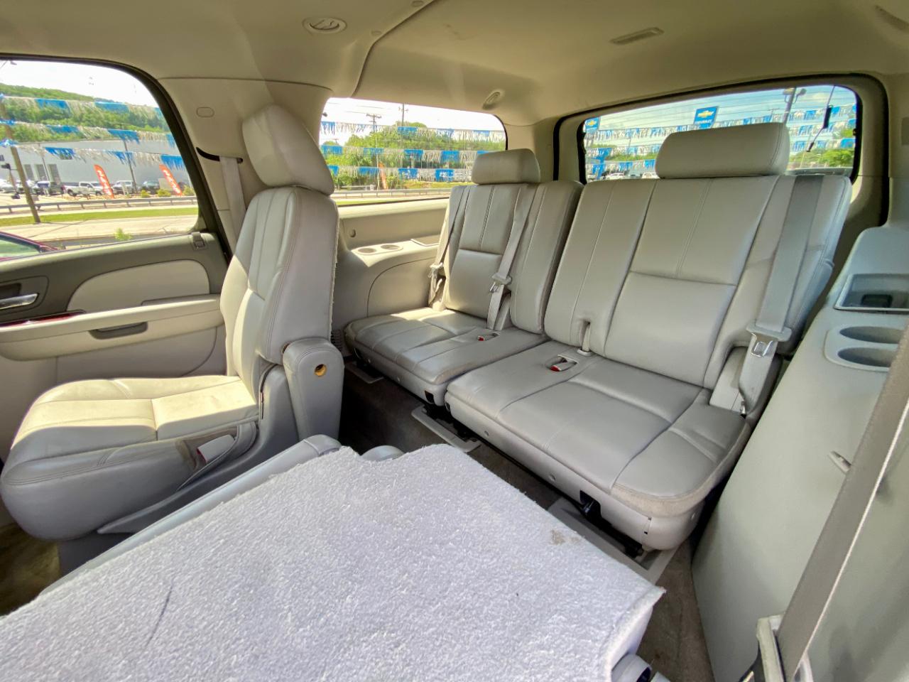 GMC Yukon XL 4WD 4dr 1500 SLT 2014
