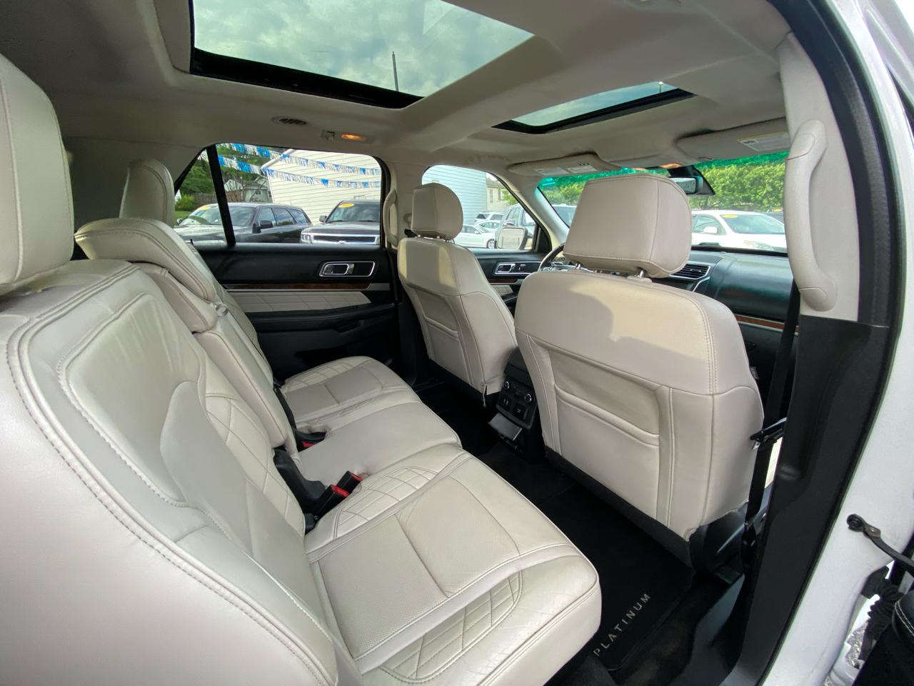 Ford Explorer 4WD 4dr Platinum 2016