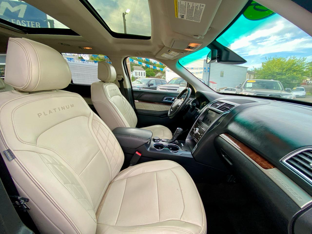 Ford Explorer 4WD 4dr Platinum 2016