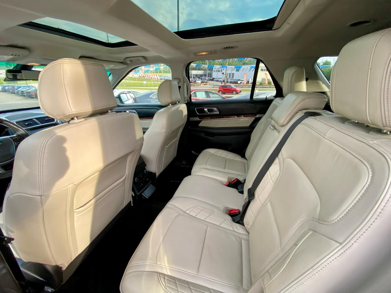 Ford Explorer 4WD 4dr Platinum 2016
