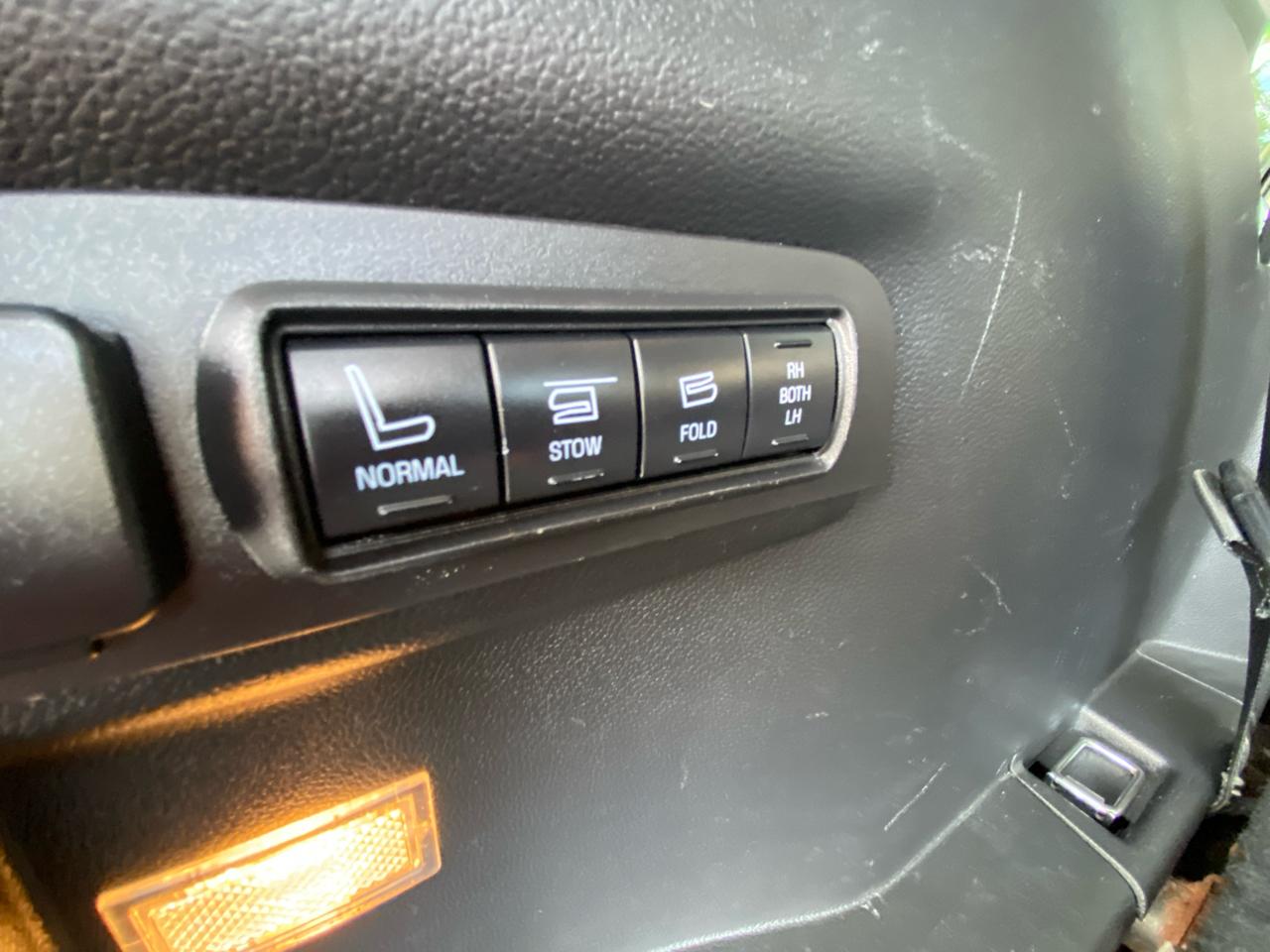 Ford Explorer 4WD 4dr Platinum 2016