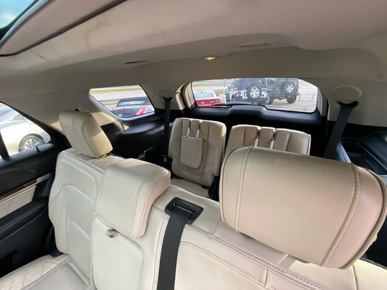 Ford Explorer 4WD 4dr Platinum 2016