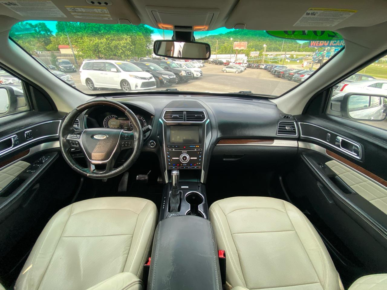 Ford Explorer 4WD 4dr Platinum 2016
