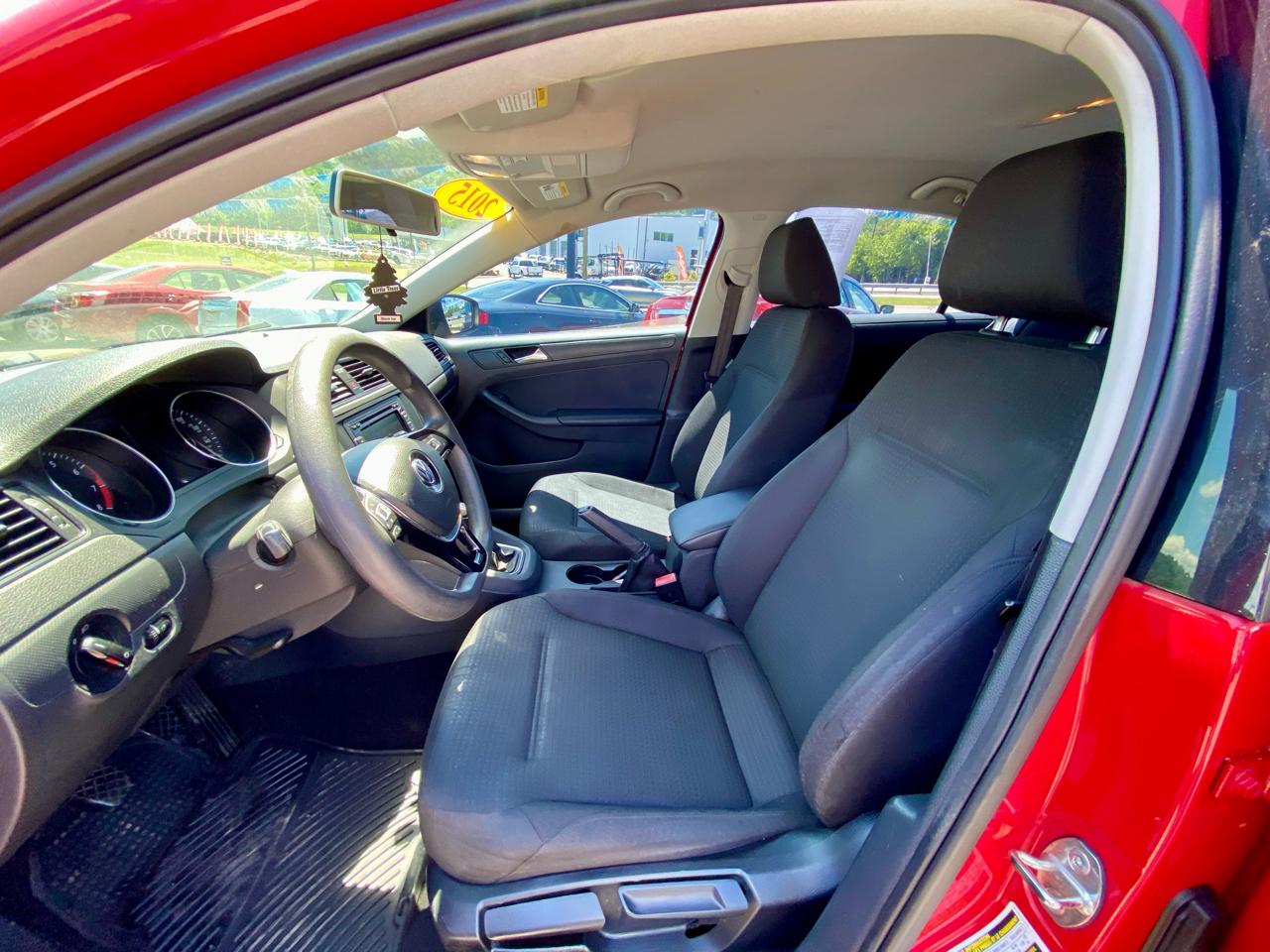 Volkswagen Jetta Sedan 4dr Man 2.0L S 2015