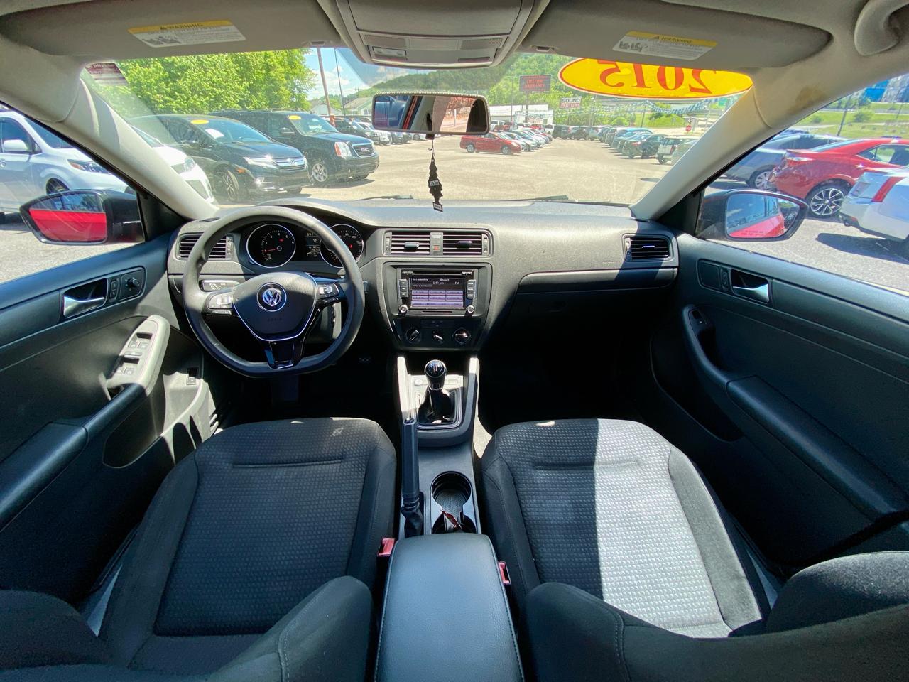 Volkswagen Jetta Sedan 4dr Man 2.0L S 2015