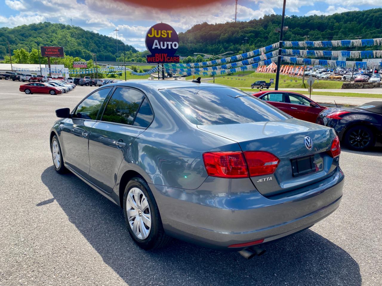 Volkswagen Jetta Sedan 4dr Auto SE PZEV 2014