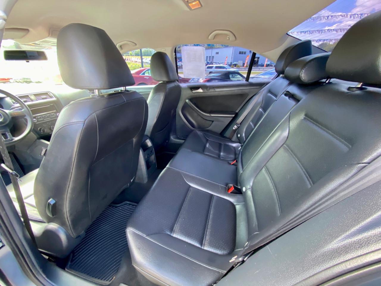 Volkswagen Jetta Sedan 4dr Auto SE PZEV 2014