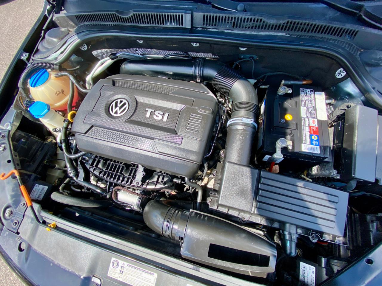 Volkswagen Jetta Sedan 4dr Auto SE PZEV 2014