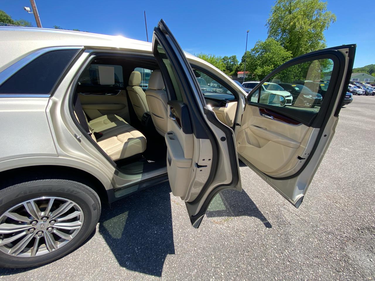 Cadillac XT5 FWD 4dr Luxury 2017