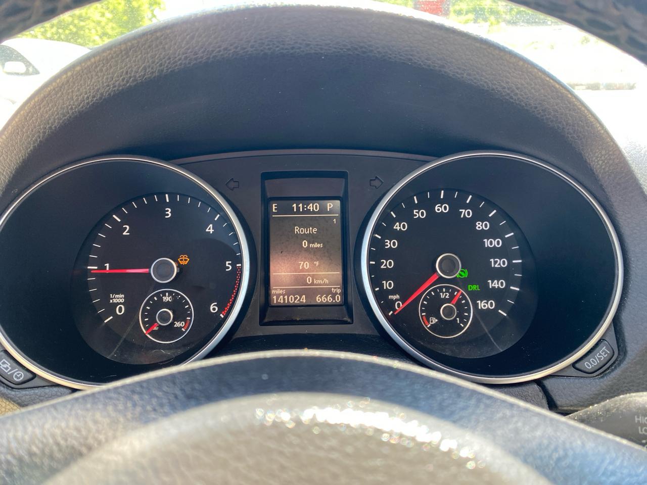 Volkswagen Jetta SportWagen 4dr DSG TDI 2011