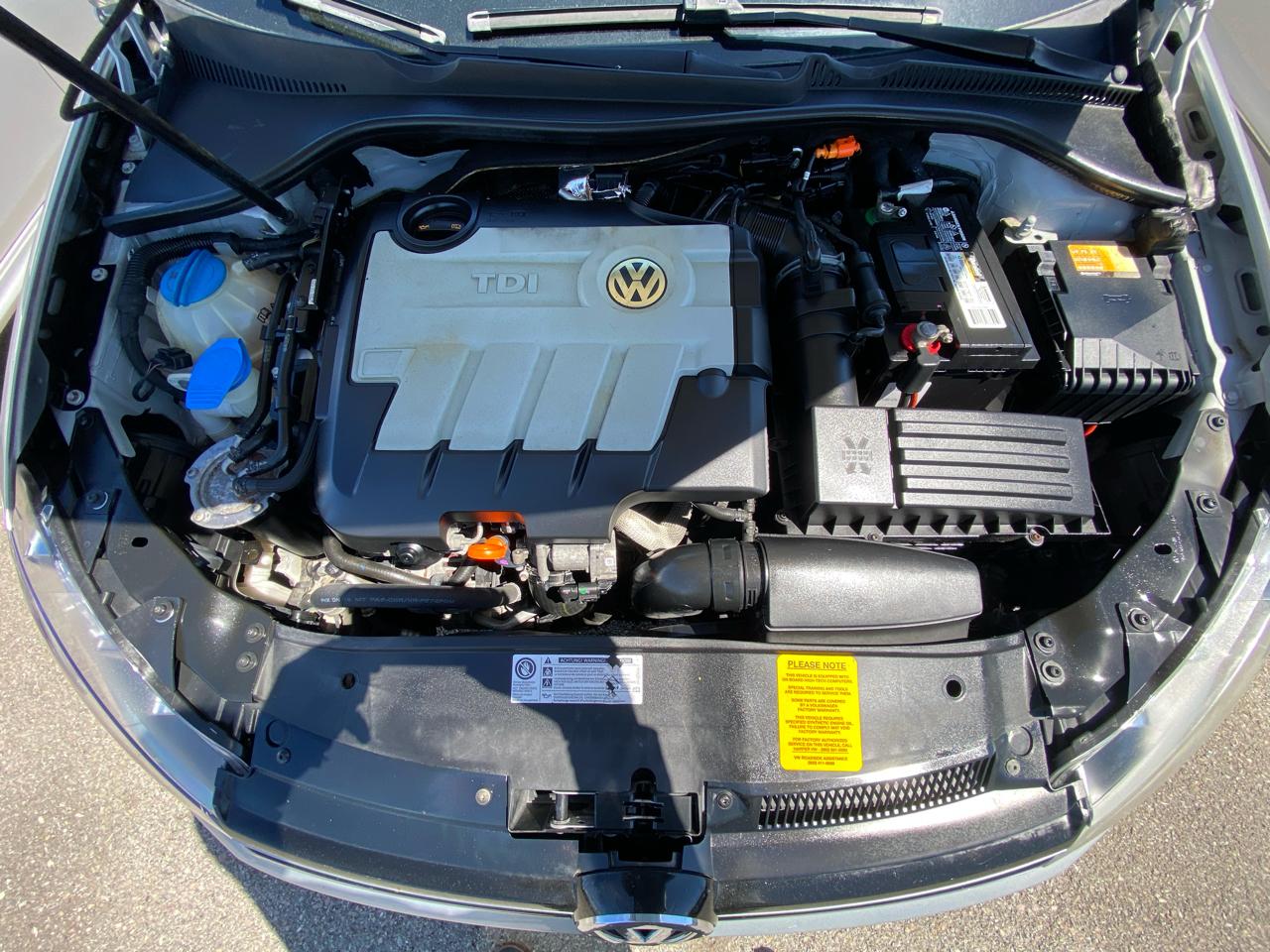 Volkswagen Jetta SportWagen 4dr DSG TDI 2011